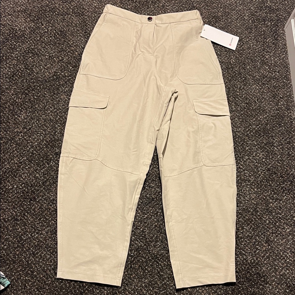 Lululemon Athletica Beige Ankle Cargo Pants